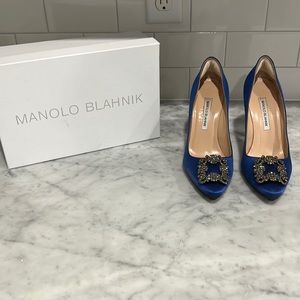 Manolo Blahnik Hangisi 105 Embellished Satin Pumps, Size 38
